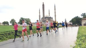 Farkındalık koşusunda 11 tur attılar