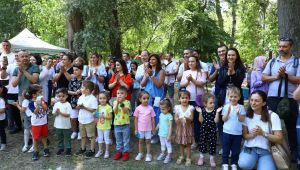 Kreşte yıl sonu şenliği