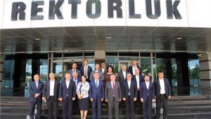 TÜ Bulgaristan belediye başkanlarını ağırladı