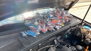 Otomobillerde 3 bin elektronik sigara ele geçirildi