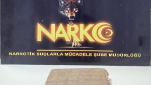 Çöp kovasında 1 kilo 138 gram kokain bulundu