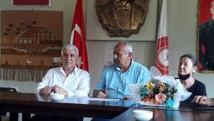 MHP’den şehit ailelerine anlamlı ziyaret