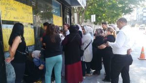 Ucuz halı satışında izdiham