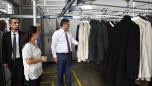 Vali Kırbıyık, fabrikaları ziyaret etti