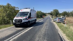 İki otomobilin çarpıştığı kazada 4 kişi yaralandı