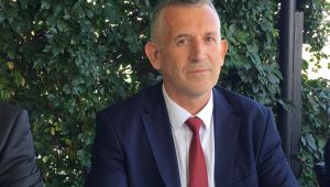 Karanfil şeffaf yönetim için aday