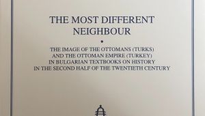 Öğretim üyesi İsov’un yeni kitabı yayımlandı