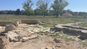 Yeni Sarayı kazısında patlamamış top mermisi bulundu