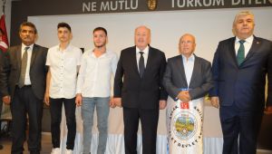 Yılın ahisi Sırrı Güneş ‘Şed’ kuşandı