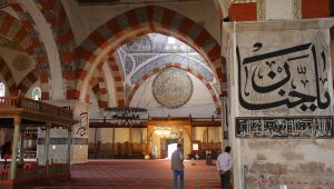 Asırlık camiler Edirne'ye değer katıyor