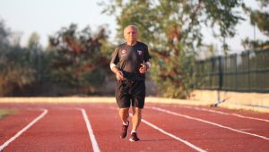 Emekli öğretmenin spor aşkı