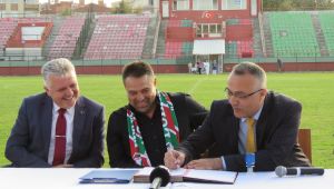 Eski milli futbolcu Akyel, Lüleburgazspor’a imza attı