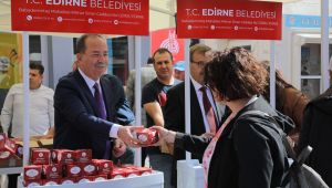 Gürkan’dan kandil simidi ikramı