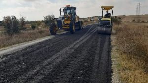 Lalapaşa'da Yol Yapım Çalışmaları Sürüyor