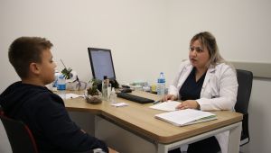 Tedavi sayesinde daha rahat konuşuyor