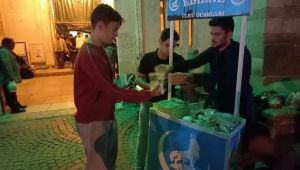 Ülkü Ocakları’ndan kandil simidi ikramı