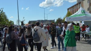 Üniversitede topluluklar buluşuyor etkinliği