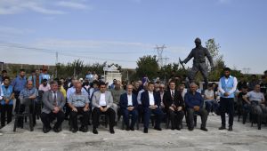 Vali Kırbıyık, şehitleri anma programında