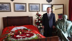‘84 yıldır sensiz, sonsuza kadar seninleyiz’
