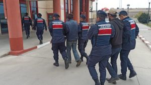 Bulgar polisini öldürdüğü iddiasıyla 2 kişi adliyeye sevk edildi