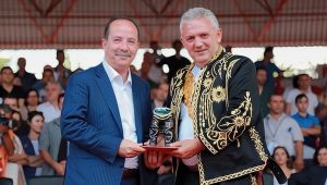 Kırkpınar Ağasına fahri hemşerilik beratı