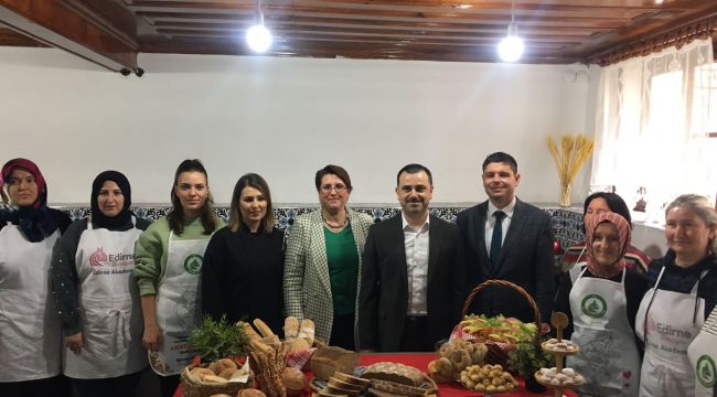 Kursiyer kadınlardan ‘sağlıklı’ hamur işi