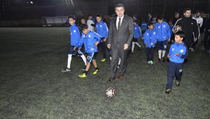 Vali Kırbıyık, sporcularla bir araya geldi