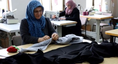 Kadınlar köy yaşam merkezlerinde sosyalleşiyor