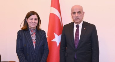 Aksal’dan Bakan Kirişçi’ye ziyaret