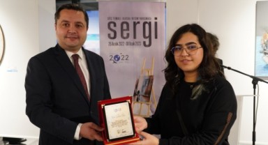 Eker, resim yarışmasında ödül aldı