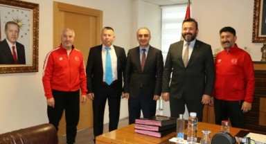 Federasyon Başkanı Uğuz’dan Gençlik Spor ziyareti