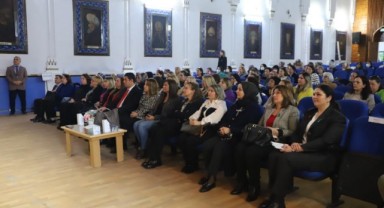 Kadınlar serviks kanserine karşı bilgilendirildi