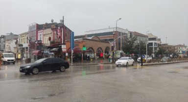 Kentte sağanak yağış etkili oldu