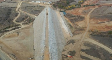 Lalapaşa Büyüköğünlü Göleti ve sulaması çalışmaları sürüyor