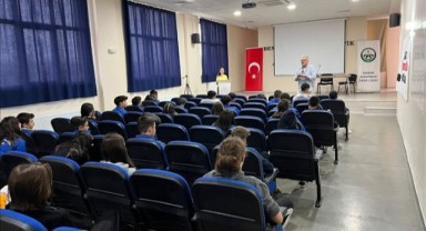 Öğrencilere teknoloji bağımlılığı anlatıldı