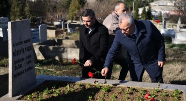 Ölüm yıldönümlerinde mezarları başında anıldılar