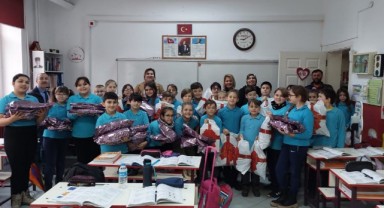  Paylaşım Mağazası’na Anafartalar İlkokulu’ndan destek