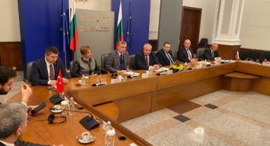 Vali Kırbıyık Bulgaristan’da toplantıya katıldı