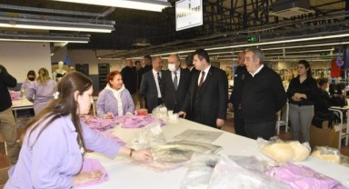Vali Kırbıyık’tan tekstil fabrikasına ziyaret