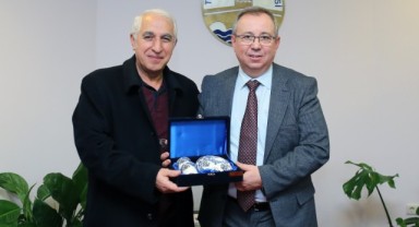 Yorulmaz’dan Rektör Tabakoğlu’na veda ziyareti