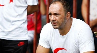 Başpehlivan Gürbüz’den depremzedelere yardım eli