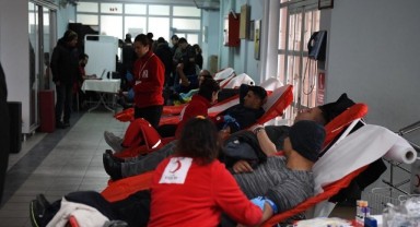 Deprem bölgesi için kan bağışı seferberliği