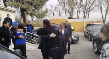 Deprem bölgesine giden AFAD ekibi kente döndü