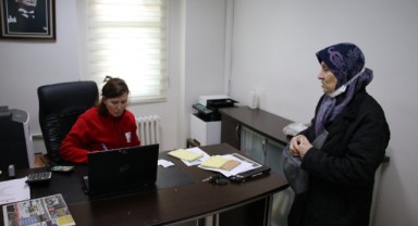 Deprem bölgesine yardımlar sürüyor