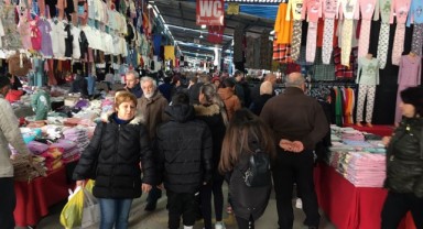 Güzel havayı gören pazarın yolunu tuttu