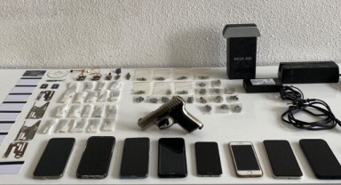 Kredi kartlarını kopyalayan dolandırıcılar yakalandı