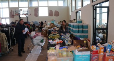 Depremzede misafirlerin ihtiyaçları sosyal marketten