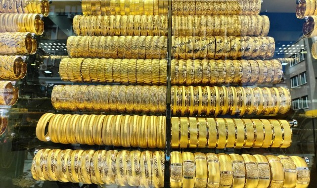 Gram altının bin 400 lira olması bekleniyor