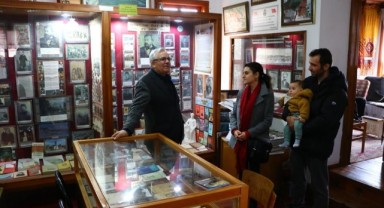 Namık Kemal'in vatan sevgisini 26 yıldır gençlere anlatıyor