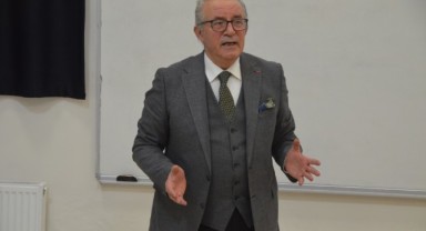 Öğretim üyelerine deprem konferansı
